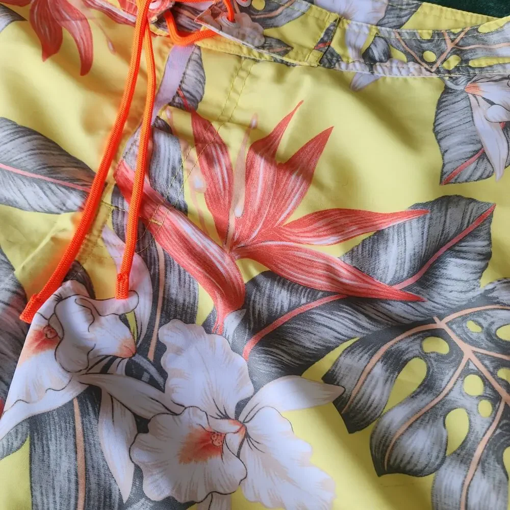 Sundek tropical floral
